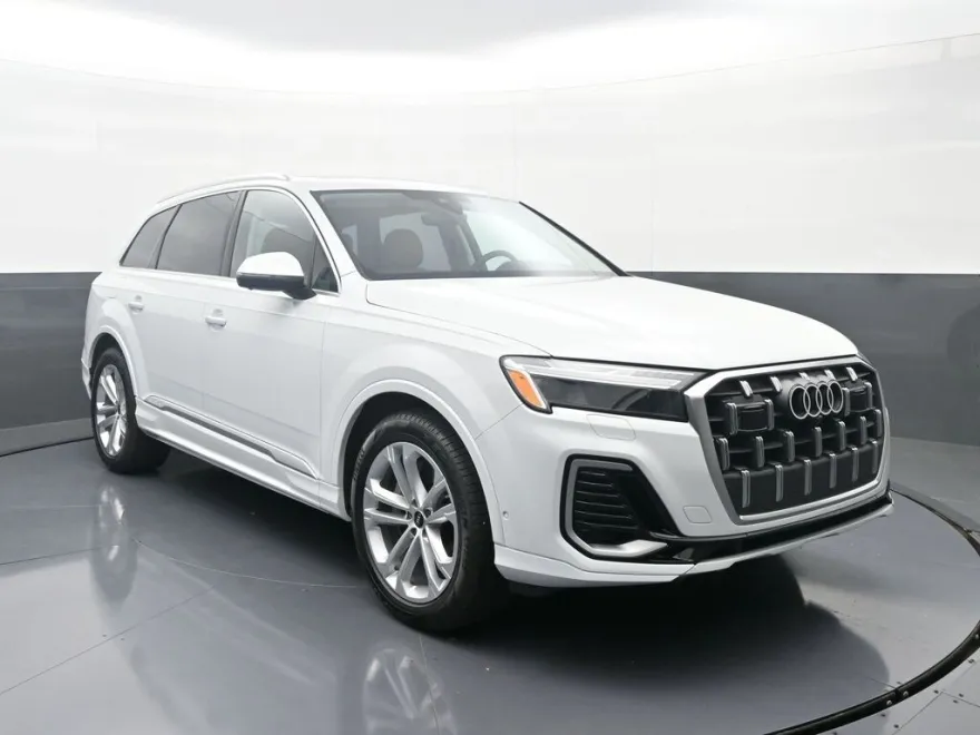 2025 Audi Q7 55 Prestige photo 1