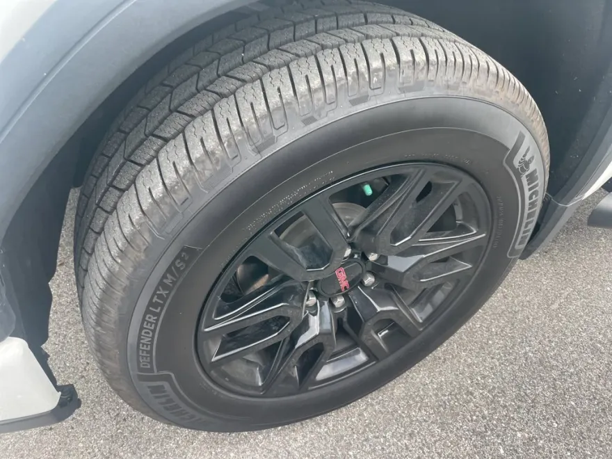 2024 Gmc Sierra 1500 Elevation photo 1