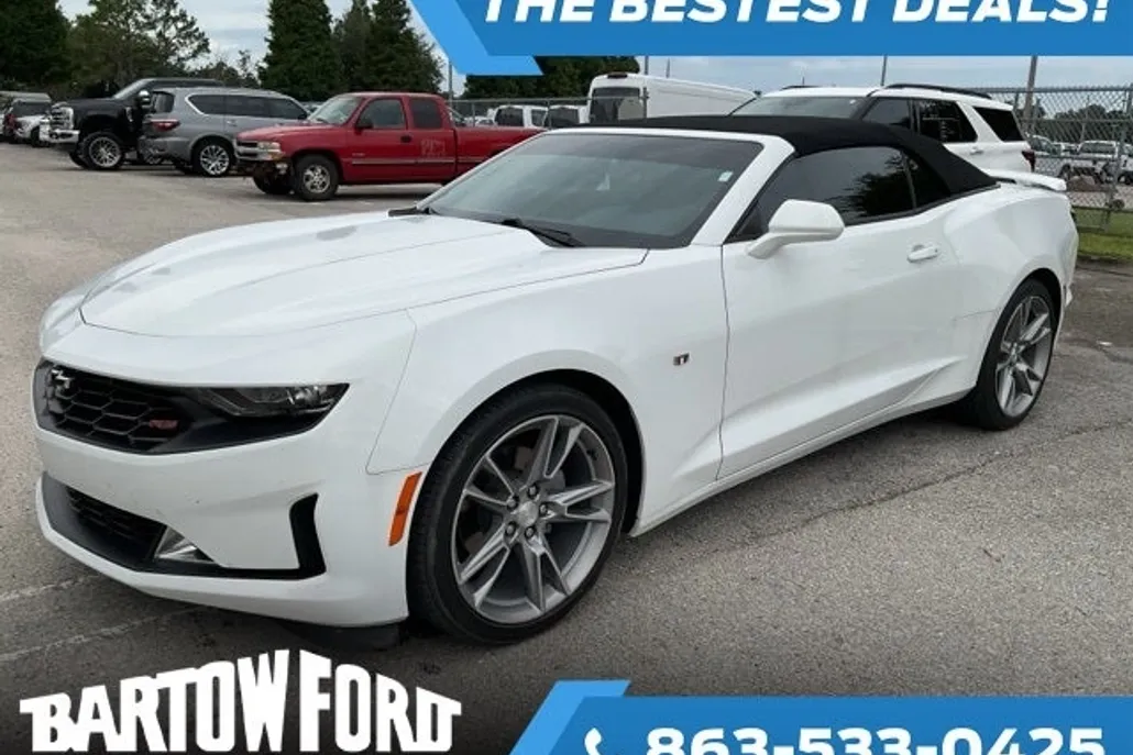 2022 Chevrolet Camaro 1LT RS photo 1