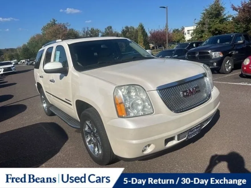 2012 Gmc Yukon Denali photo 1