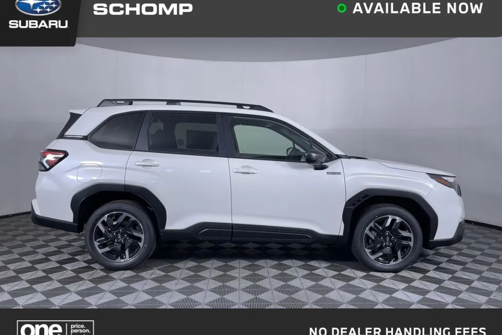 2025 Subaru Forester Premium photo 1
