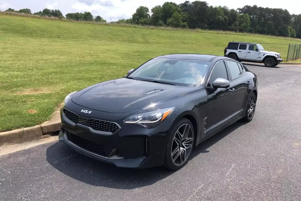 2022 Kia Stinger GT2 photo 1