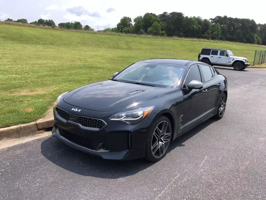 2022 Kia Stinger GT2 photo 1