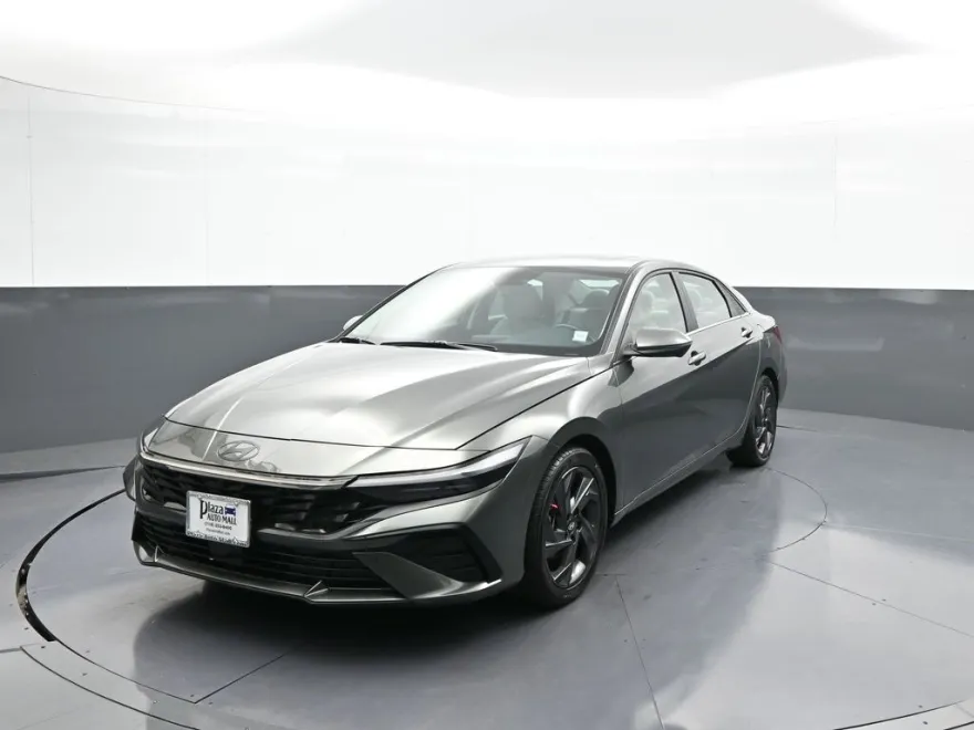 2024 Hyundai Elantra Limited photo 1