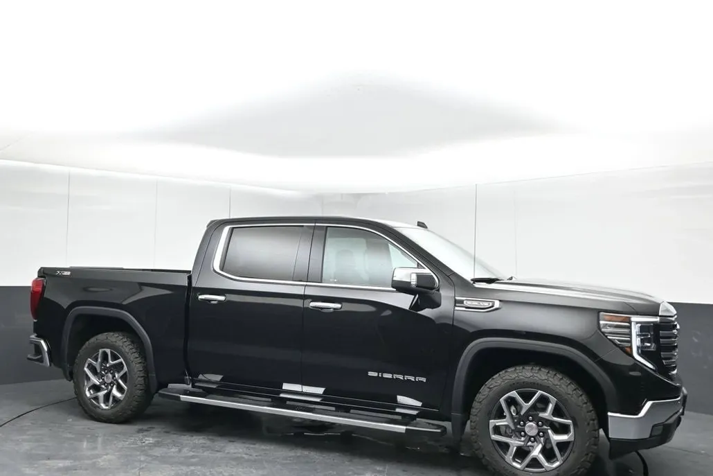 2024 Gmc Sierra 1500 SLT photo 1