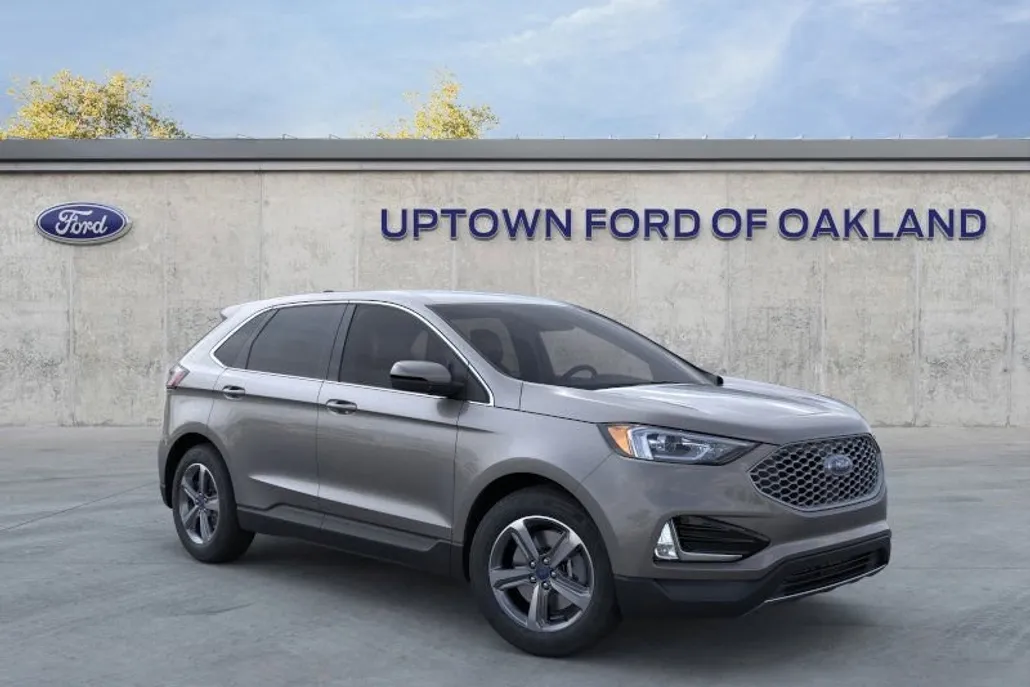 2024 Ford Edge SEL photo 1