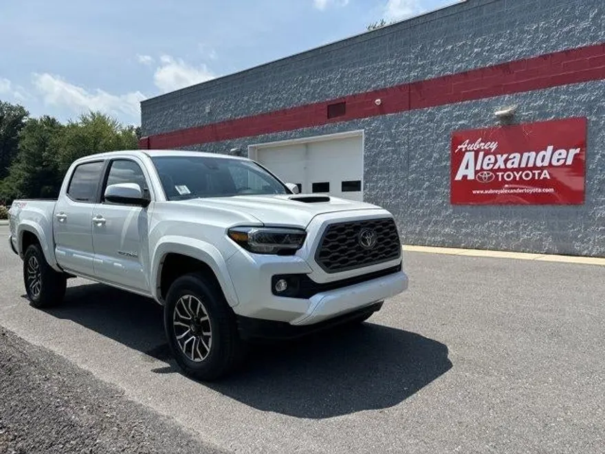 2023 Toyota Tacoma 4x4 TRD Sport Double Cab V6 photo 1