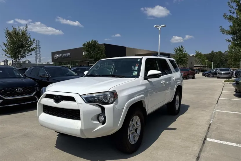 2019 Toyota 4Runner SR5 Premium photo 1