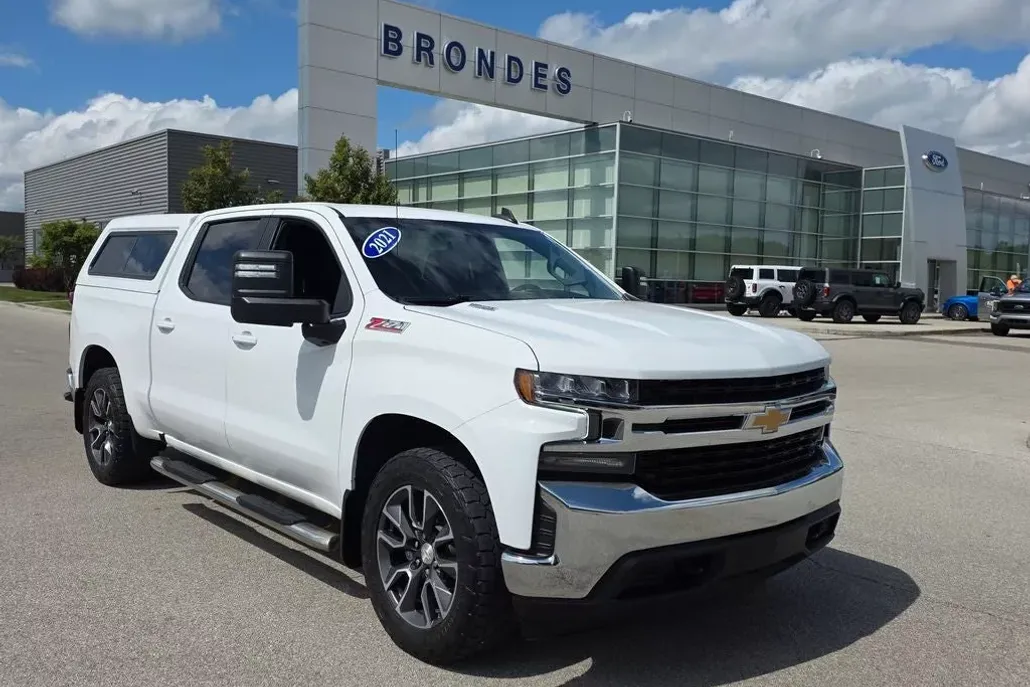 2021 Chevrolet Silverado 1500 LT1 photo 1