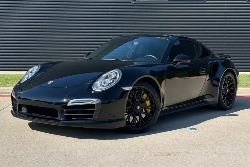 2014 Porsche 911 Turbo S photo 1