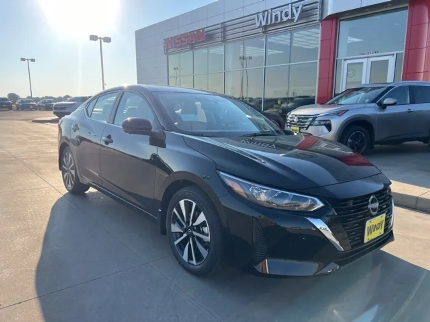 2025 Nissan Sentra SV photo 1