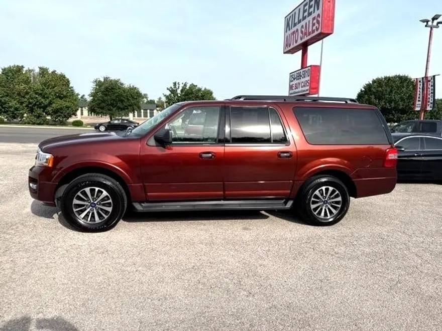 2017 Ford Expedition EL XLT photo 1