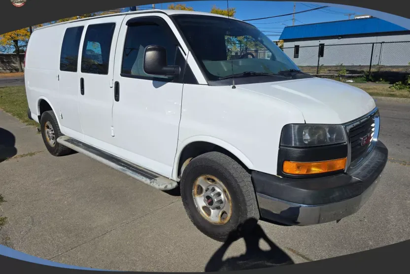 2014 Gmc Savana 2500 Cargo photo 1