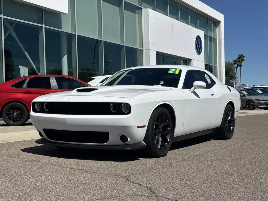 2021 Dodge Challenger GT photo 1