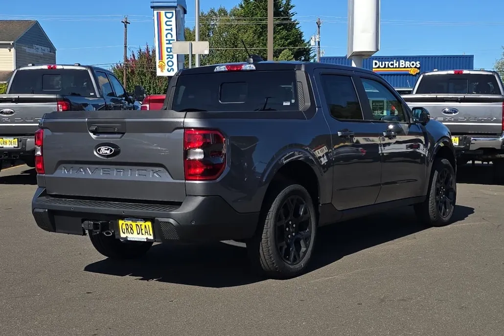 2025 Ford Maverick Lariat photo 1
