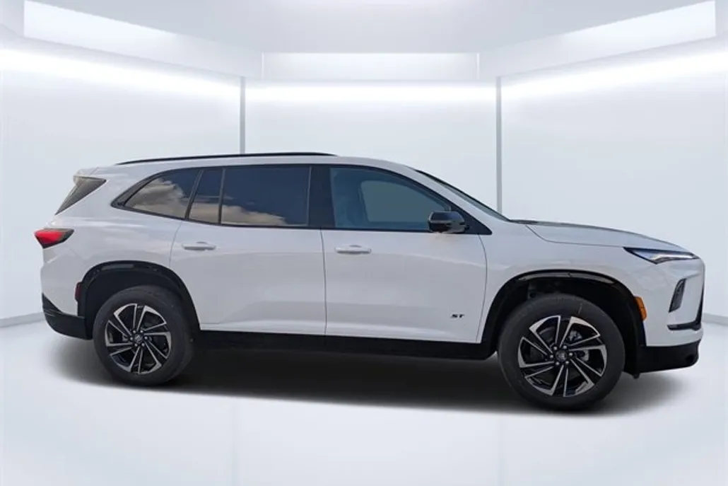 2026 Buick Enclave Sport Touring photo 1