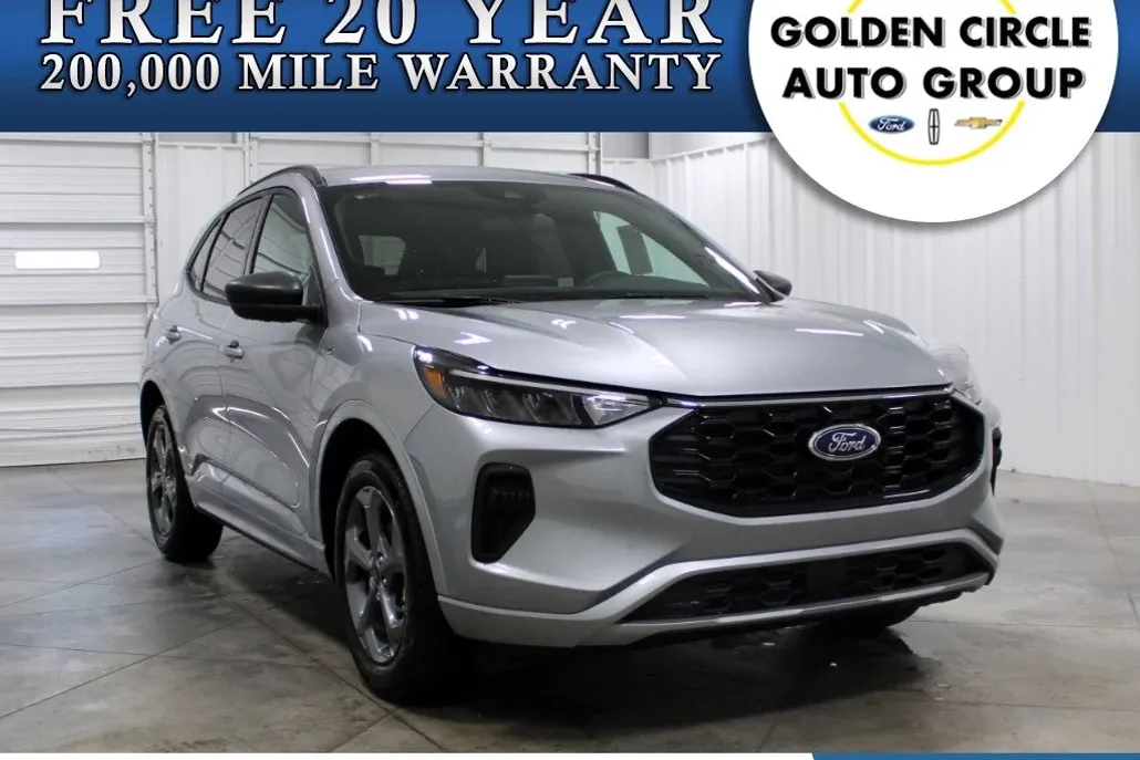 2024 Ford Escape ST-Line photo 1