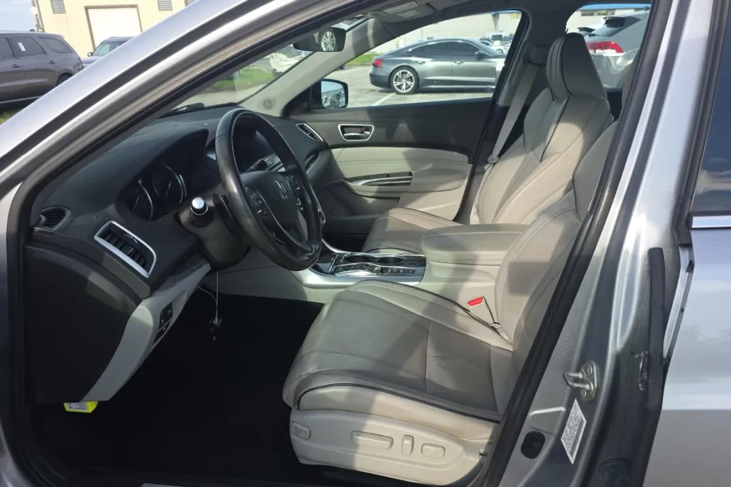 2018 Acura TLX 3.5L Advance photo 1