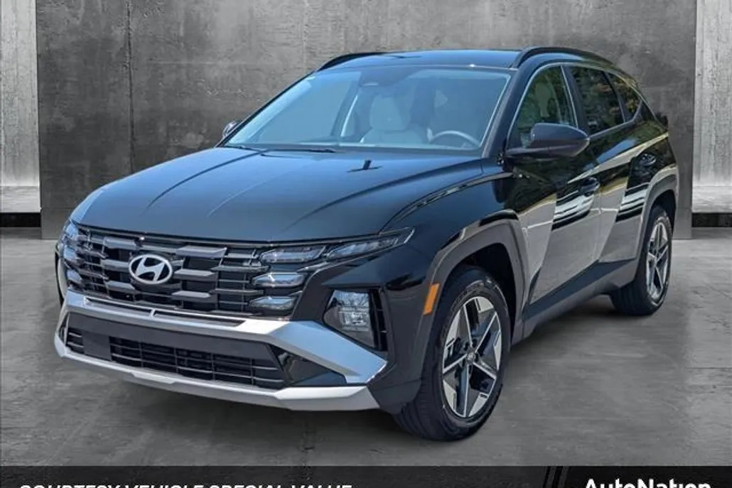 2025 Hyundai Tucson SEL photo 1
