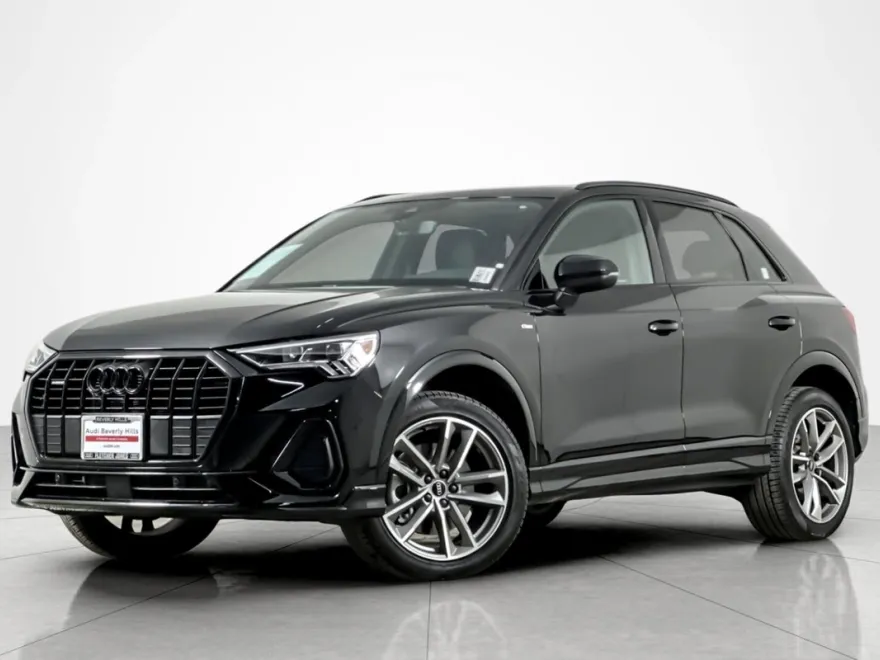 2025 Audi Q3 S line Premium 45 TFSI photo 1
