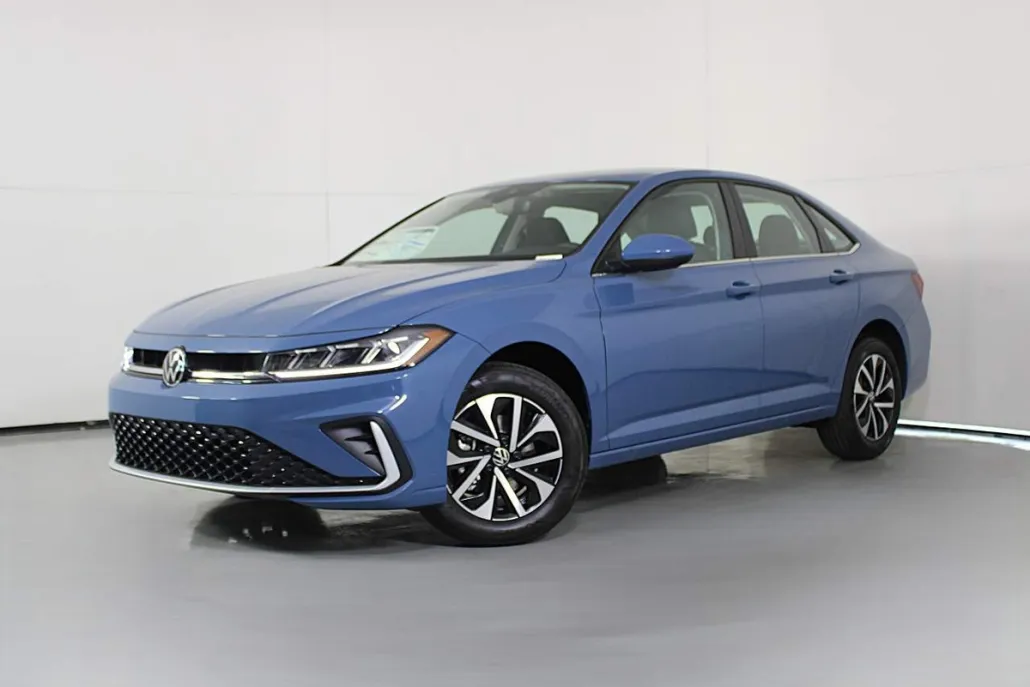 2025 Volkswagen Jetta S photo 1
