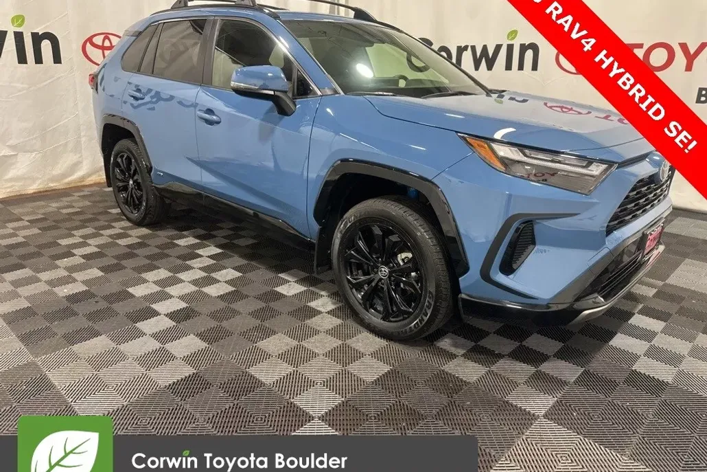 2023 Toyota RAV4 Hybrid SE photo 1
