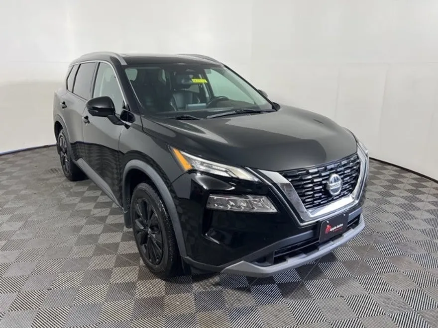 2021 Nissan Rogue SV photo 1
