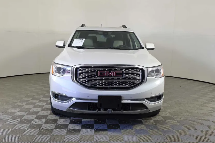 2018 Gmc Acadia Denali photo 1