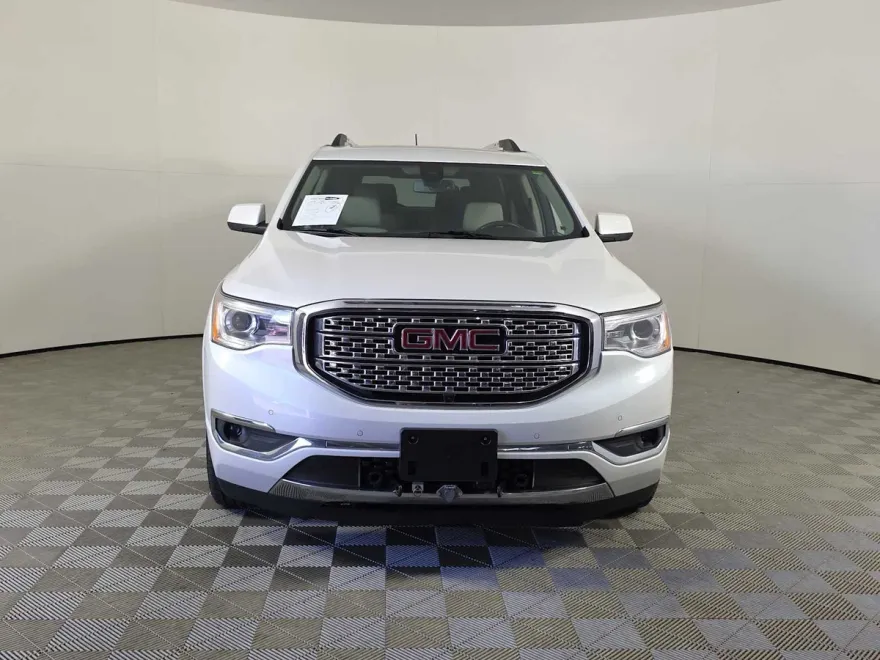 2018 Gmc Acadia Denali photo 1