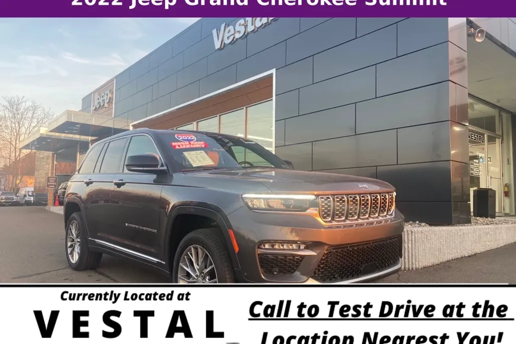 2022 Jeep Grand Cherokee Summit photo 1