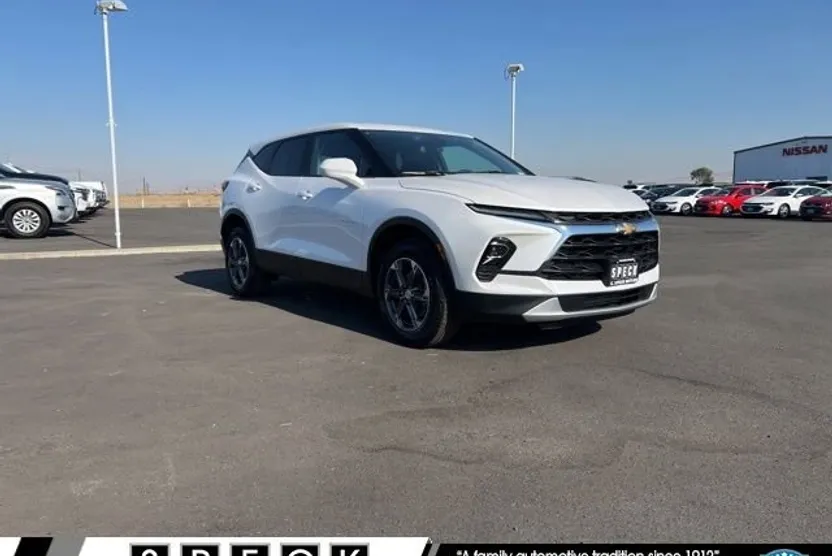2025 Chevrolet Blazer 2LT photo 1