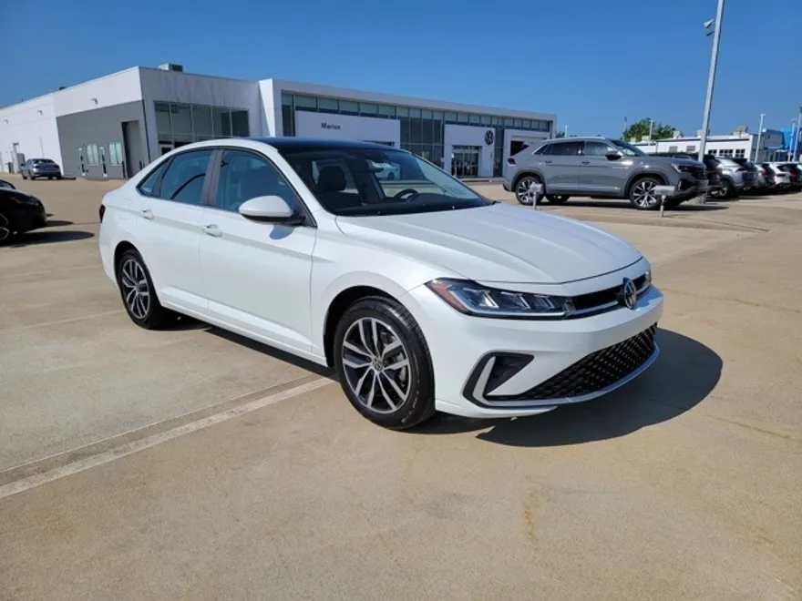 2025 Volkswagen Jetta 1.5T SE photo 1