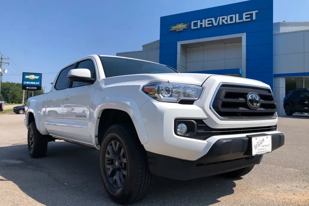2023 Toyota Tacoma SR5 photo 1