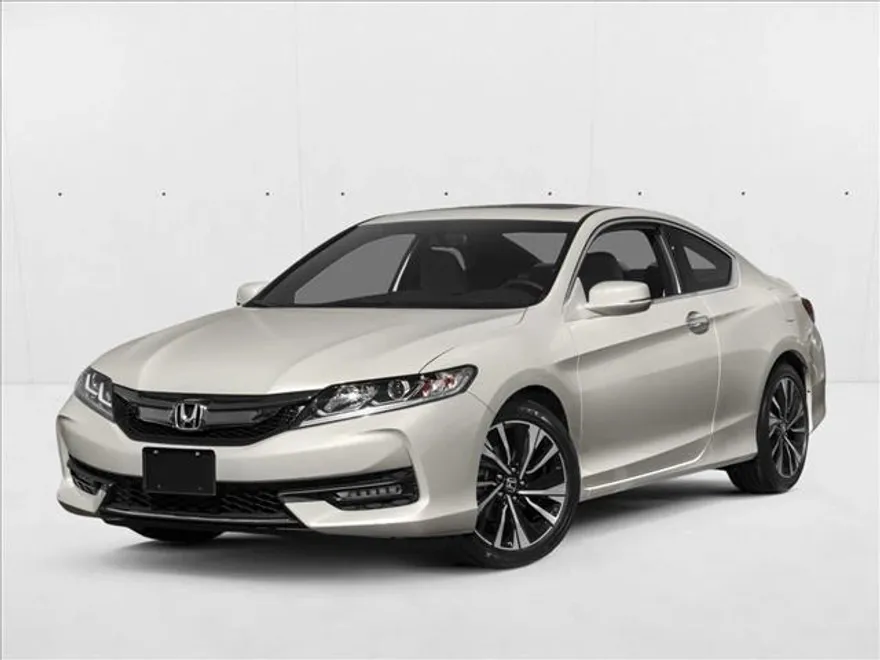 2017 Honda Accord EX photo 1