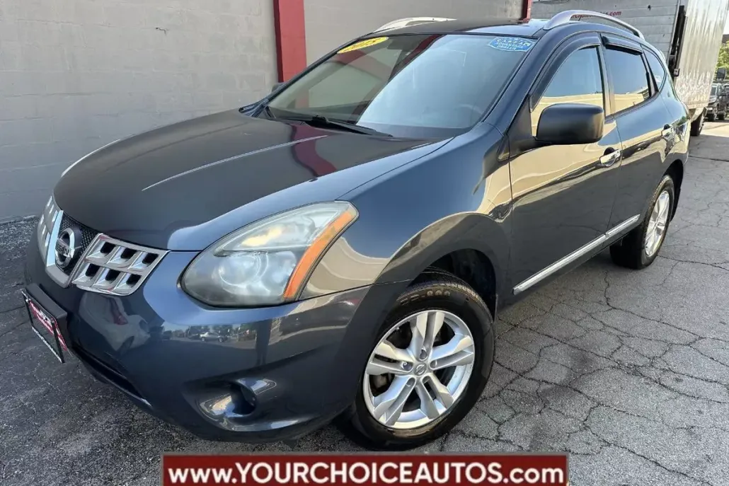2015 Nissan Rogue Select S photo 1