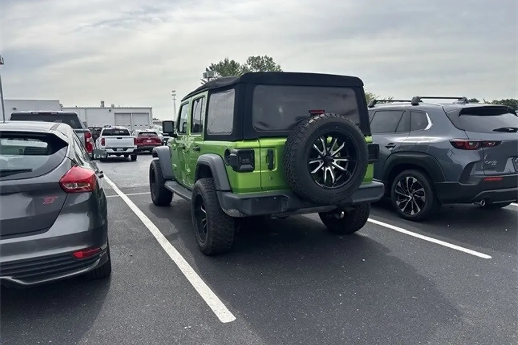 2018 Jeep Wrangler Unlimited Sport S photo 1