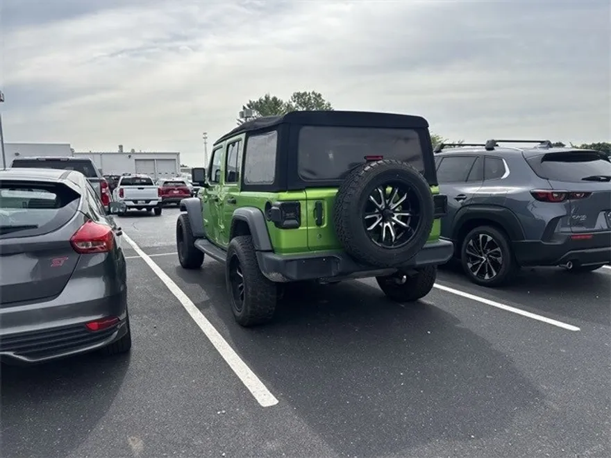 2018 Jeep Wrangler Unlimited Sport S photo 1