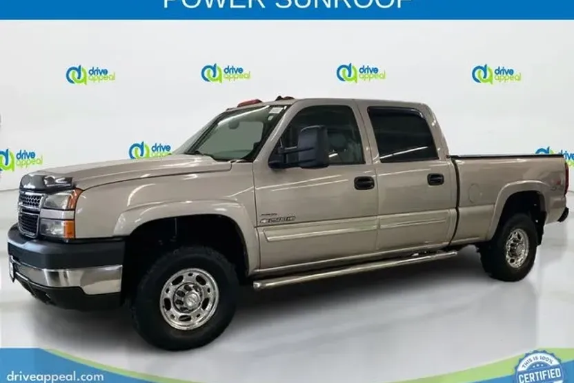 2006 Chevrolet Silverado 2500HD LT photo 1