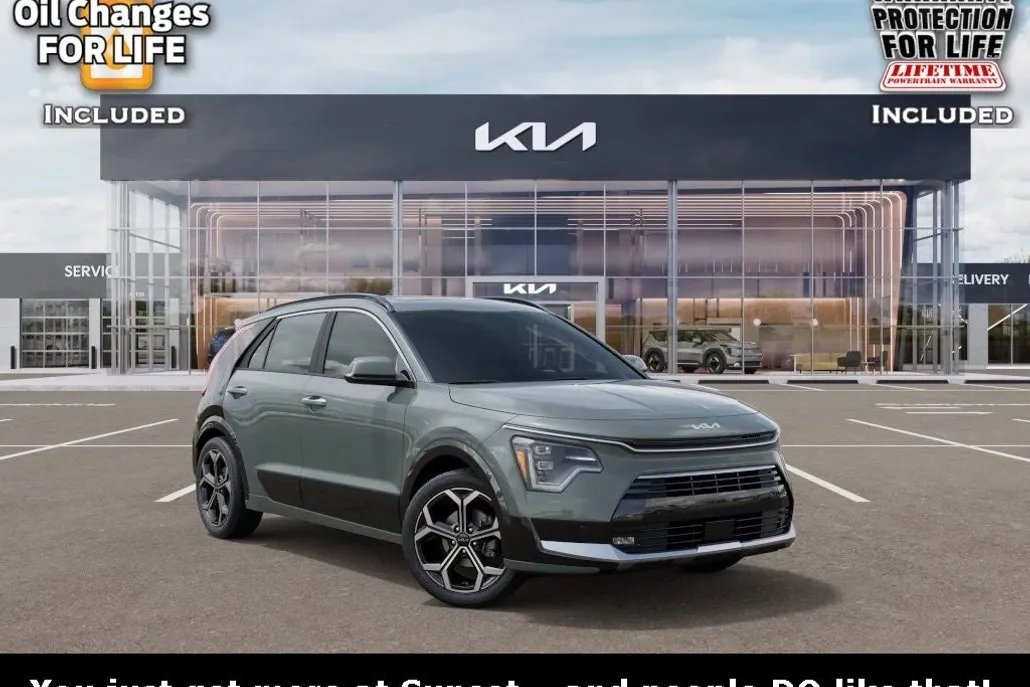 2025 Kia Niro SX Touring photo 1