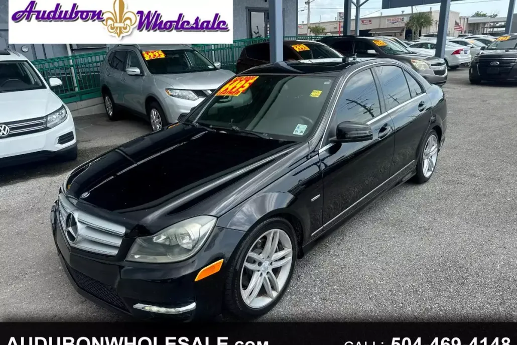 2012 Mercedes Benz C 250 Sport photo 1