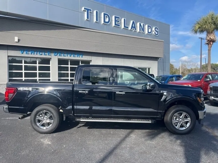 2025 Ford F-150 XLT photo 1