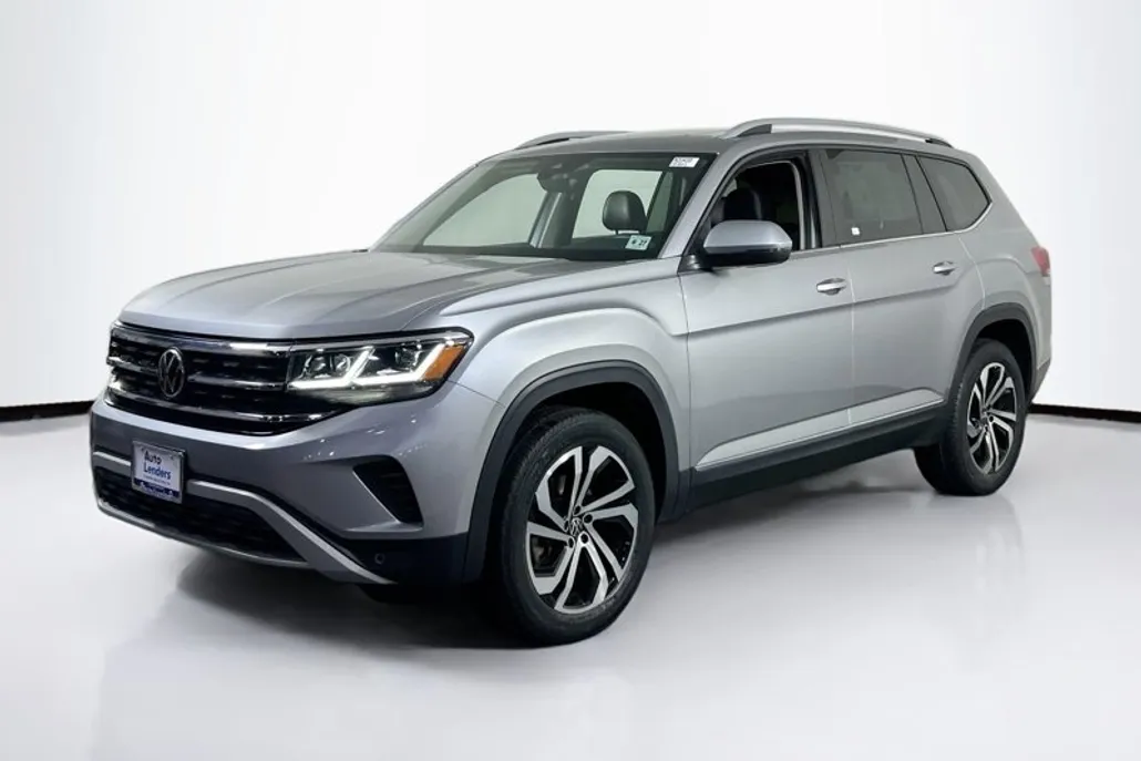 2022 Volkswagen Atlas SEL photo 1