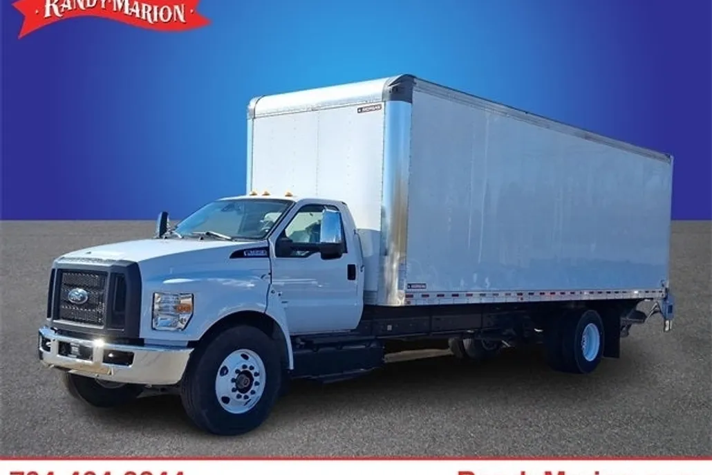 2023 Ford F-650 photo 1