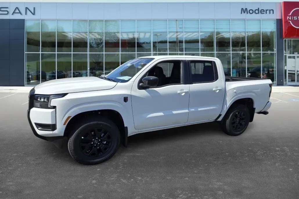 2026 Nissan Frontier Crew Cab SV photo 1