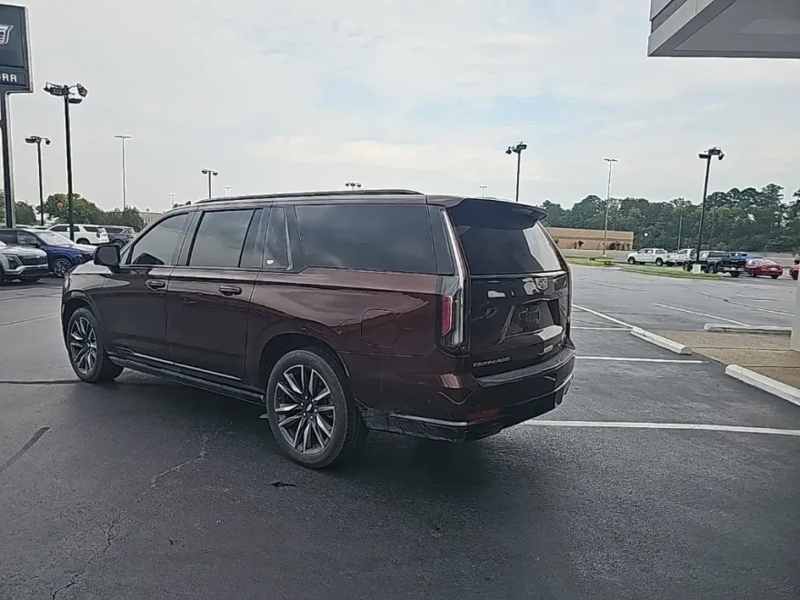 2023 Cadillac Escalade ESV Sport Platinum photo 1