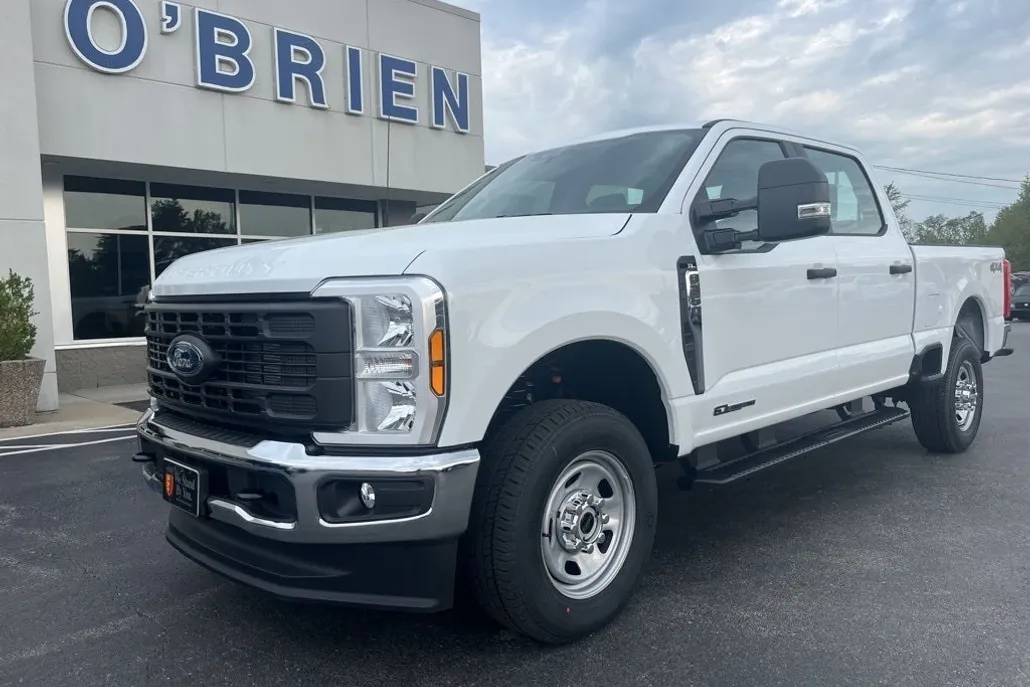 2025 Ford F-350 photo 1