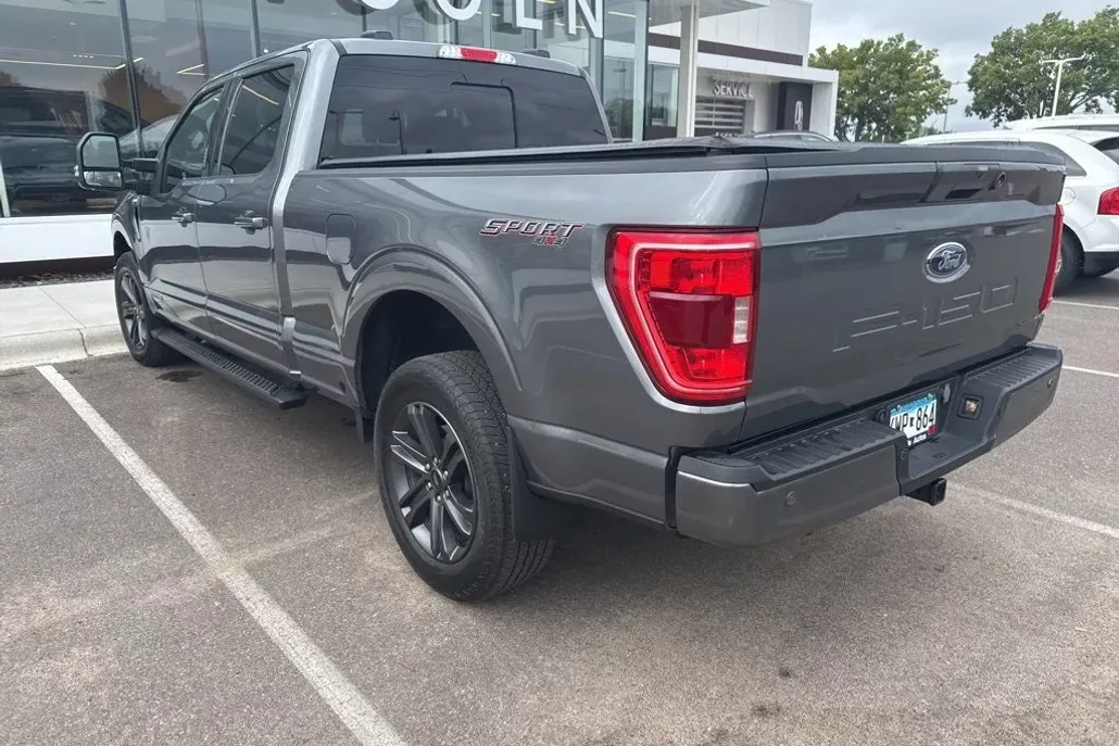 2023 Ford F-150 XLT photo 1