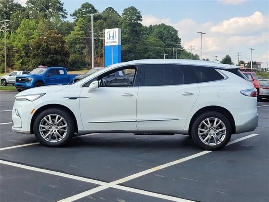 2022 Buick Enclave Premium photo 1