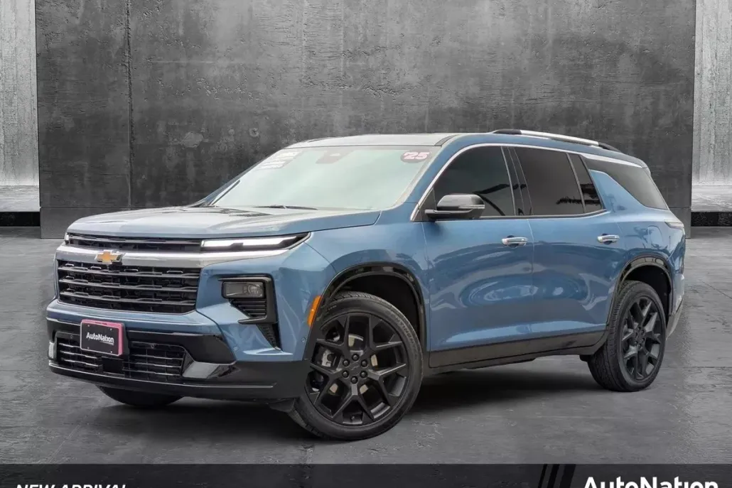 2025 Chevrolet Traverse High Country photo 1