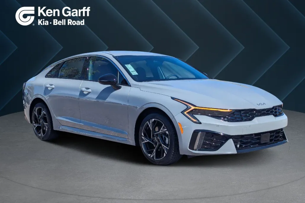 2026 Kia K5 GT-Line photo 1